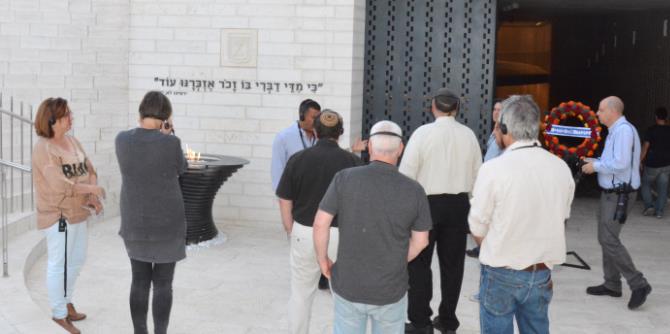 נפגשו בוגרי קהילת מנדל עם יאיר בן שלום, מנהל היכל ההנצחה הממלכתי לחללי מערכות ישראל