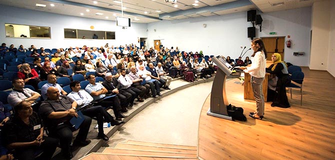 אירוע שולחנות עגולים בבאקה אלגרבייה