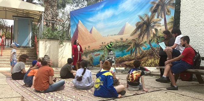 פעילות לפליטים שארגנה רשת "דרור בתי חינוך" (צילום: גיא שובל)